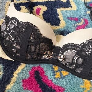 Victoria's Secret Balconet 32A Cream Push-Up Bra Black Lace Leopard Bow intimate